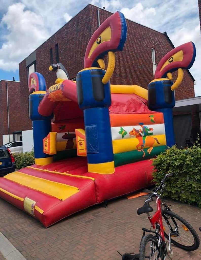 Springkussen Saloon, Ophalen, Zo goed als nieuw, Overige