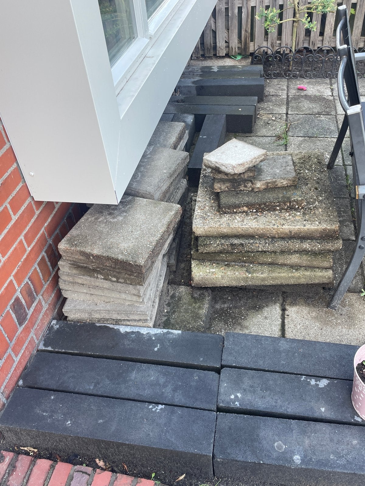GRATIS tuintegels, opsluitbanden, grindtegels, Ophalen, Gebruikt, 10 m² of meer, Beton