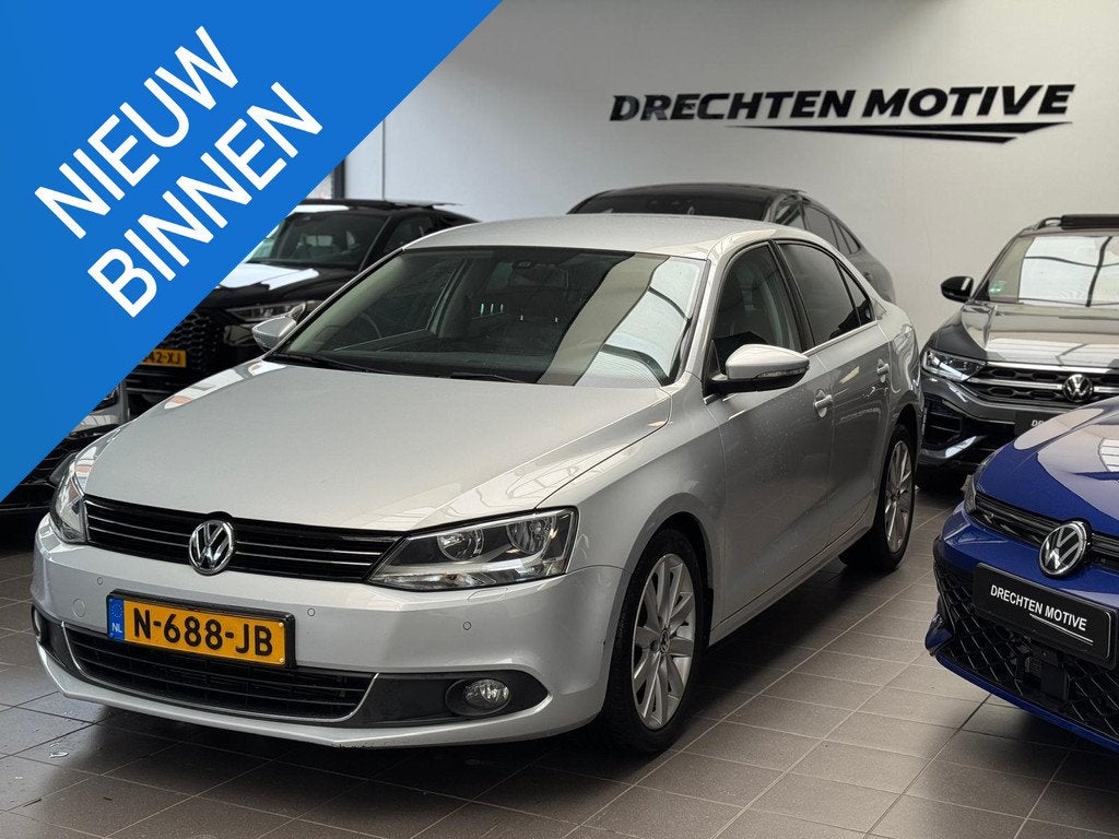 Volkswagen Jetta 1.4 TSI Highline DSG, Auto's, Euro 5, Stof, Gebruikt, 680 kg