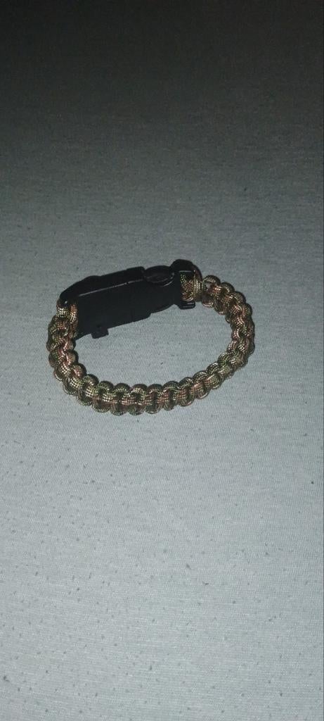 Paracord armband met kompas - Camouflage, Ophalen of Verzenden, Zo goed als nieuw, Overige kleuren, Overige materialen