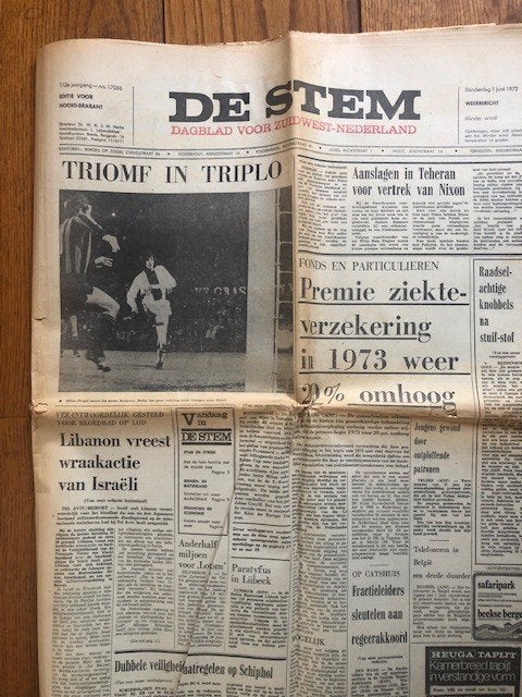 Krant 1972: Ajax-Inter met 2 doelpunten van Johan Cruijff, Ophalen of Verzenden, Gebruikt, Ajax, Overige typen