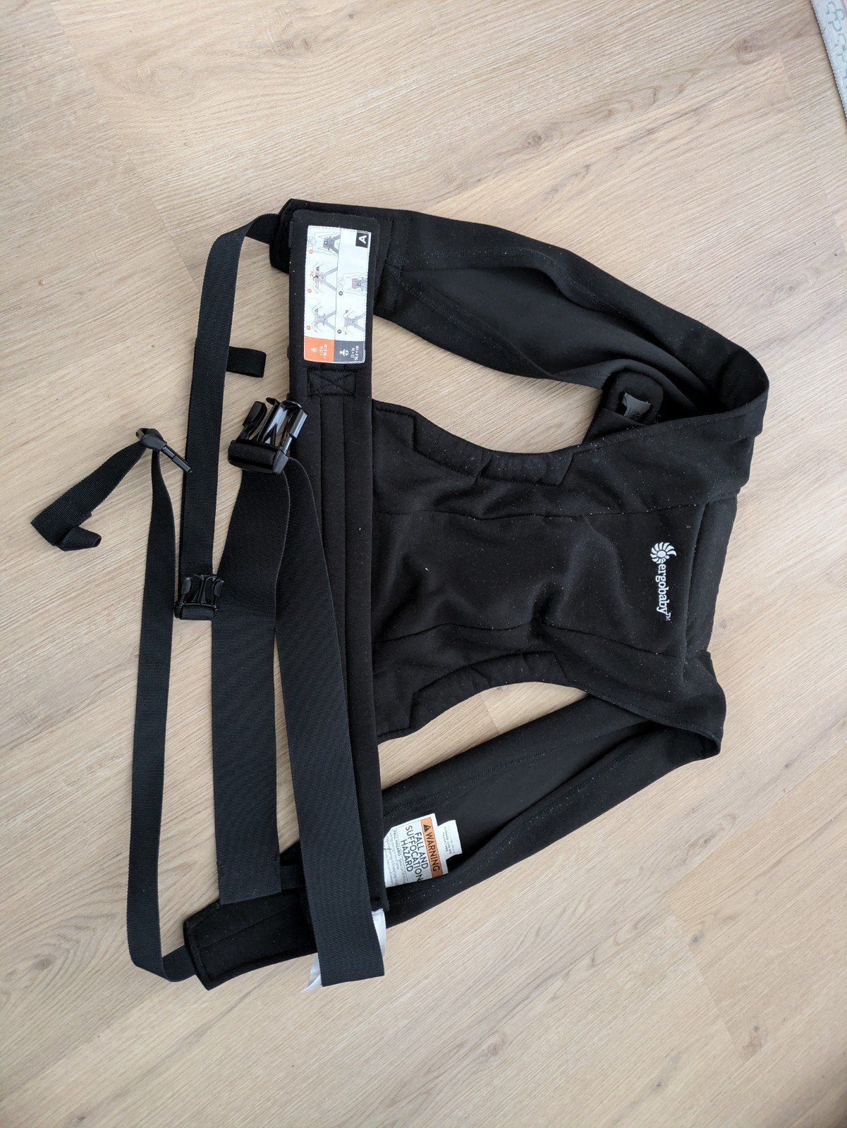 Ergobaby Embrace Draagzak Zwart - 3,2-11kg, Kinderen en Baby's, Ophalen of Verzenden, Zo goed als nieuw, Draagzak, Overige merken