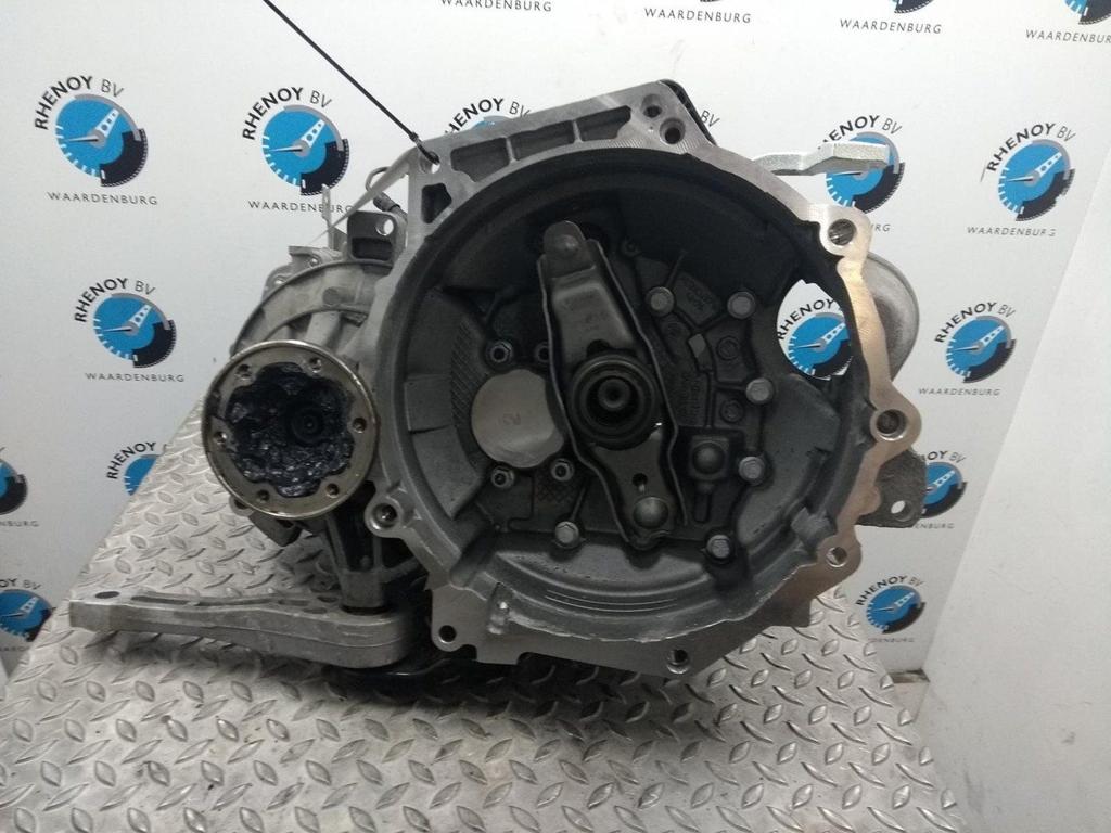 VOLKSWAGEN BEETLE TRANSMISSIE / VERSNELLINGSBAK 2014, Ophalen of Verzenden, Gebruikt, Stiba lid