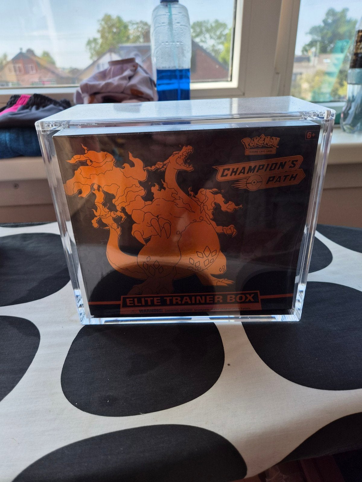 Pokémon Champion's Path Elite Trainer Box - Mint in Acryl, Verzamelen, Speelgoed, Ophalen of Verzenden, Nieuw
