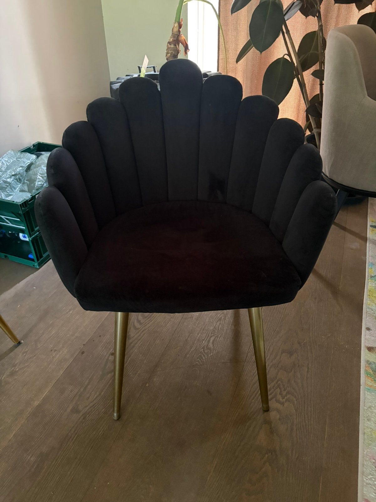 2x Zwarte velvet/fluwele schelpstoelen, Huis en Inrichting, Stoelen, Ophalen, Gebruikt, Twee, Zwart