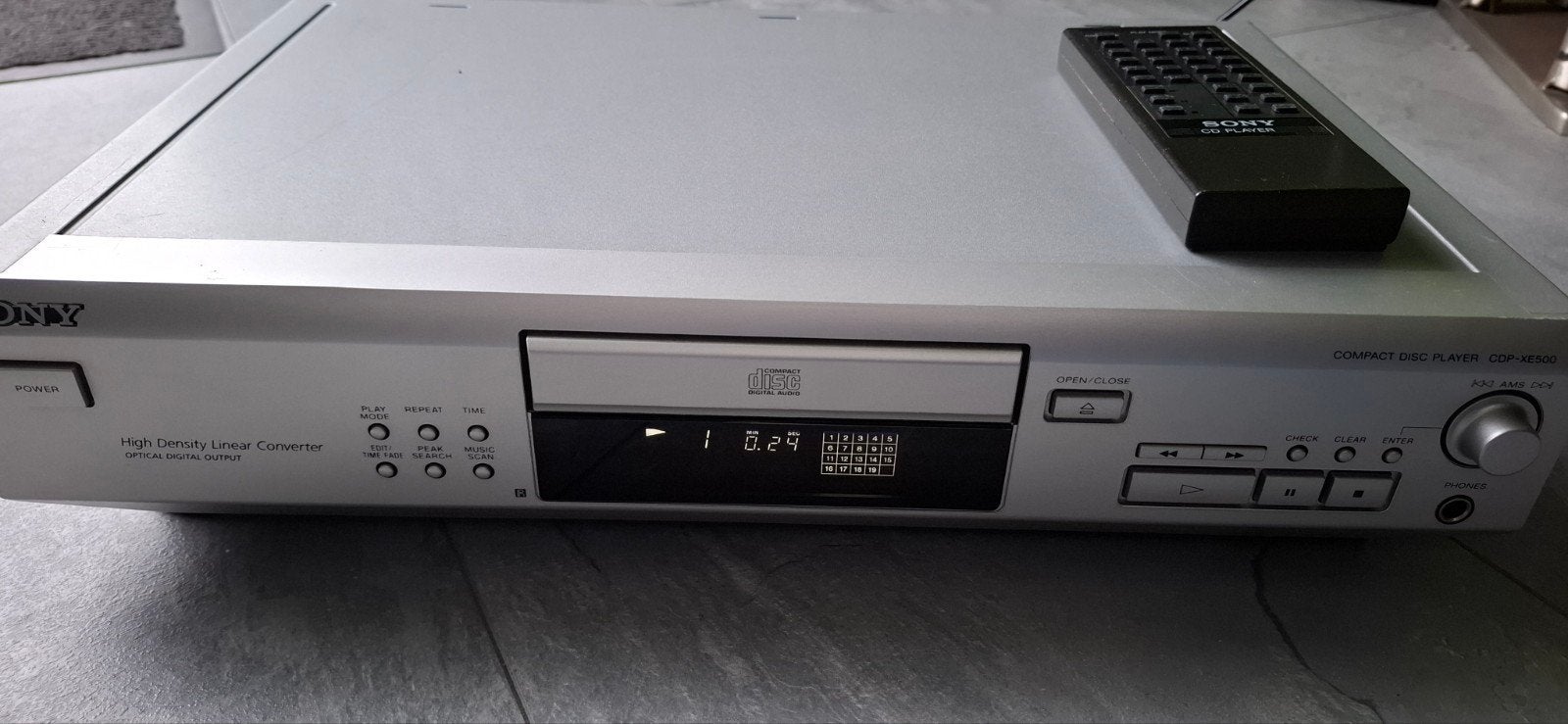 Sony CDP-XE500 CD speler afstandsbediening + optische output, Ophalen, Zo goed als nieuw, Sony
