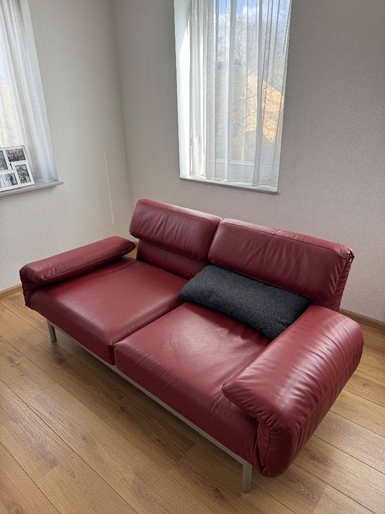 Laatste Kans: Rolf Benz PLURA 2-zitsbank in donkerrood leer, Ophalen, Gebruikt, 100 tot 125 cm, 150 tot 200 cm