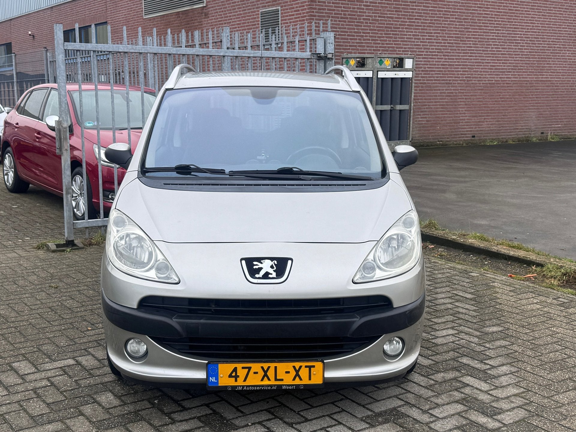 Peugeot 1007 1.4-16V Gentry NL AUTO NAP! NIEUWE D-RIEM! Airc, Auto's, Peugeot, Voorwielaandrijving, Dealer onderhouden, Zwart