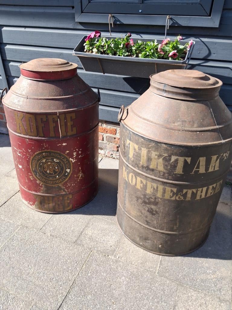 Twee winkelblikken uit Groningen! Samen 90 Euro, Verzamelen, Ophalen, Overige