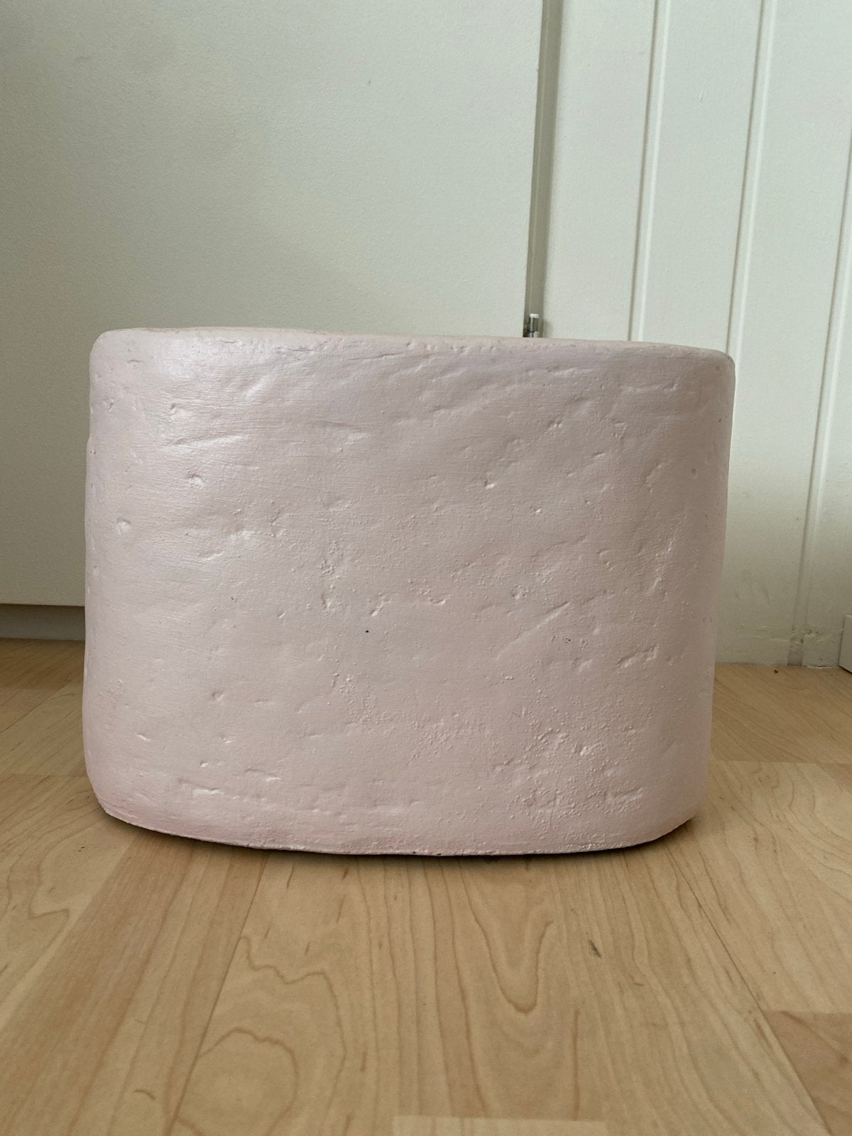 Lichtroze Bloempot - 24cm Hoog, Ovale Opening, Gebruikt, Binnen, Minder dan 40 cm, Overige vormen