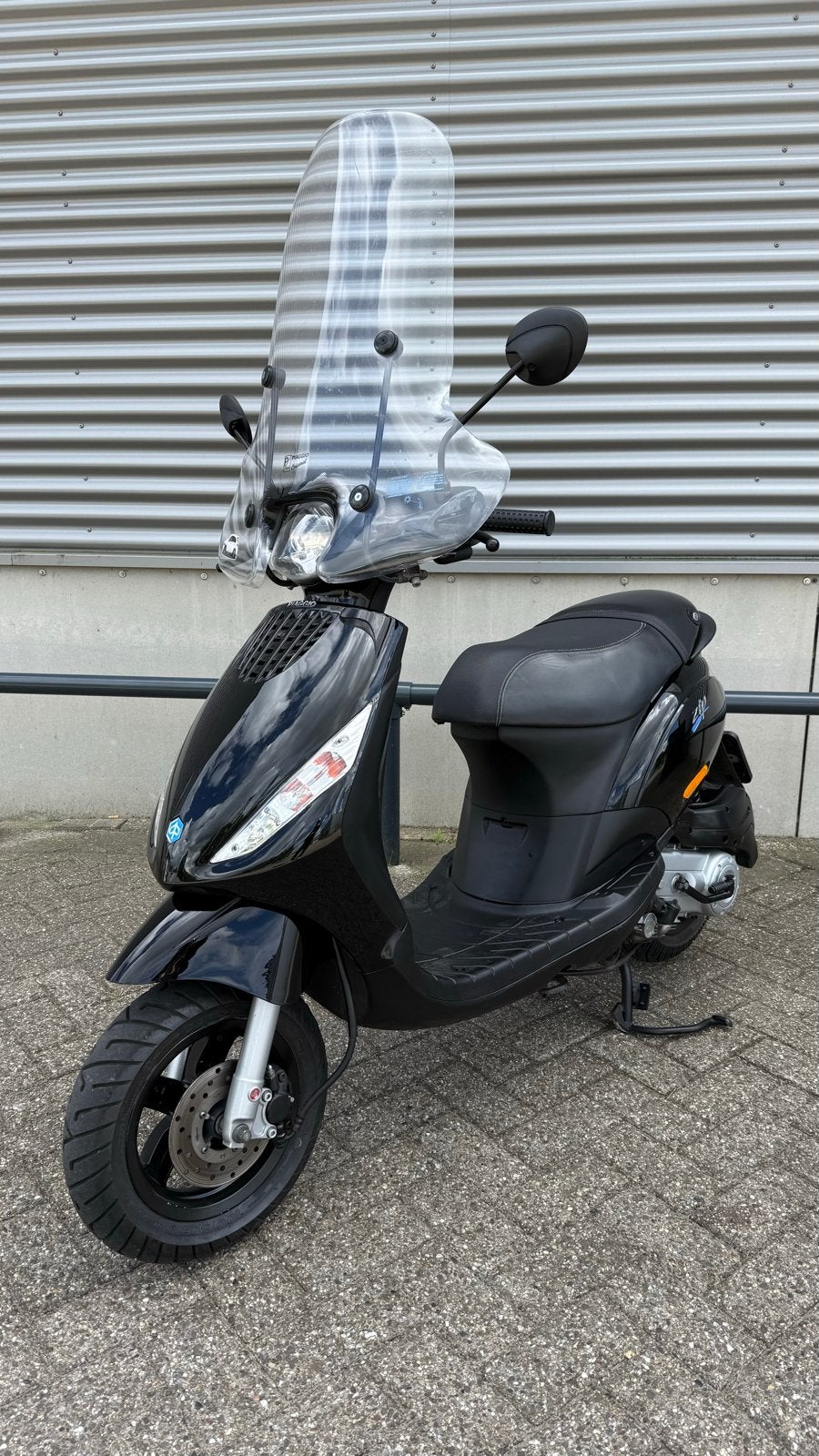 Piaggio Zip 4 Takt uit 2015 - Zwart, Ophalen, Gebruikt, Benzine, Zip
