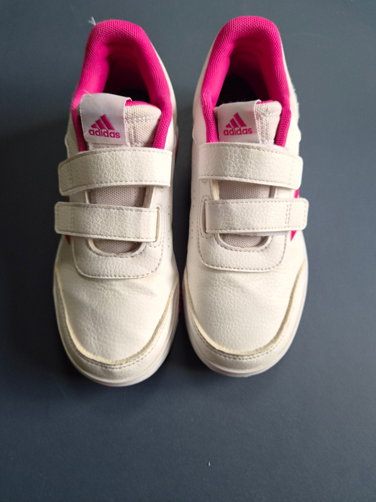 Adidas sneakers wit/roze met vlekjes, maat 34, Adidas, Gebruikt, Meisje, Sportschoenen
