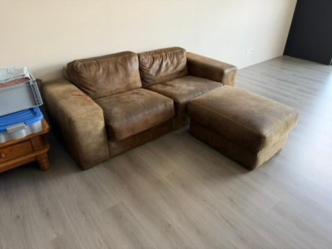 2 zits bank met hocker, Huis en Inrichting, Banken | Bankstellen, Ophalen, Gebruikt, Tweepersoons, Rechte bank