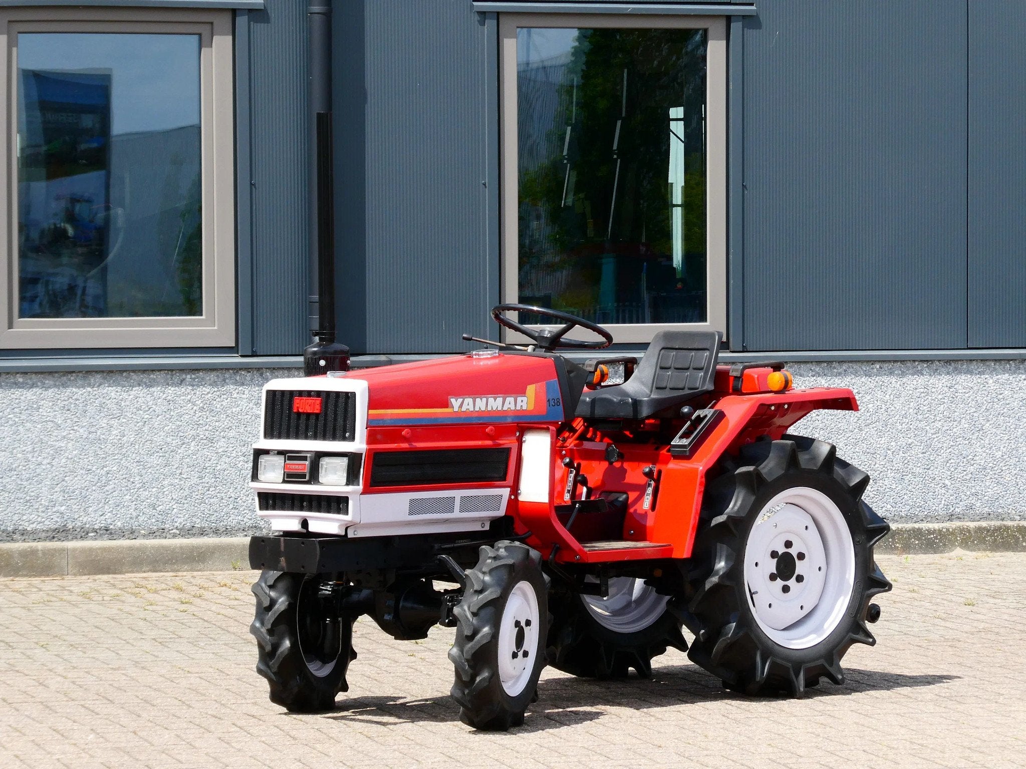 Yanmar F15 4wd / 1263 Draaiuren / Zijschakeling, Overige merken, Gebruikt, De Maalstroom 3
8255 RN  Swifterbant, VM Service