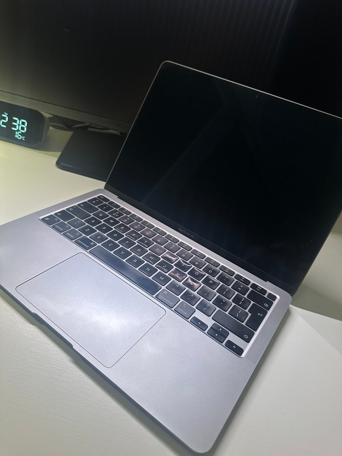 Macbook m1 2020, Ophalen, Gebruikt, Qwerty, 8 GB
