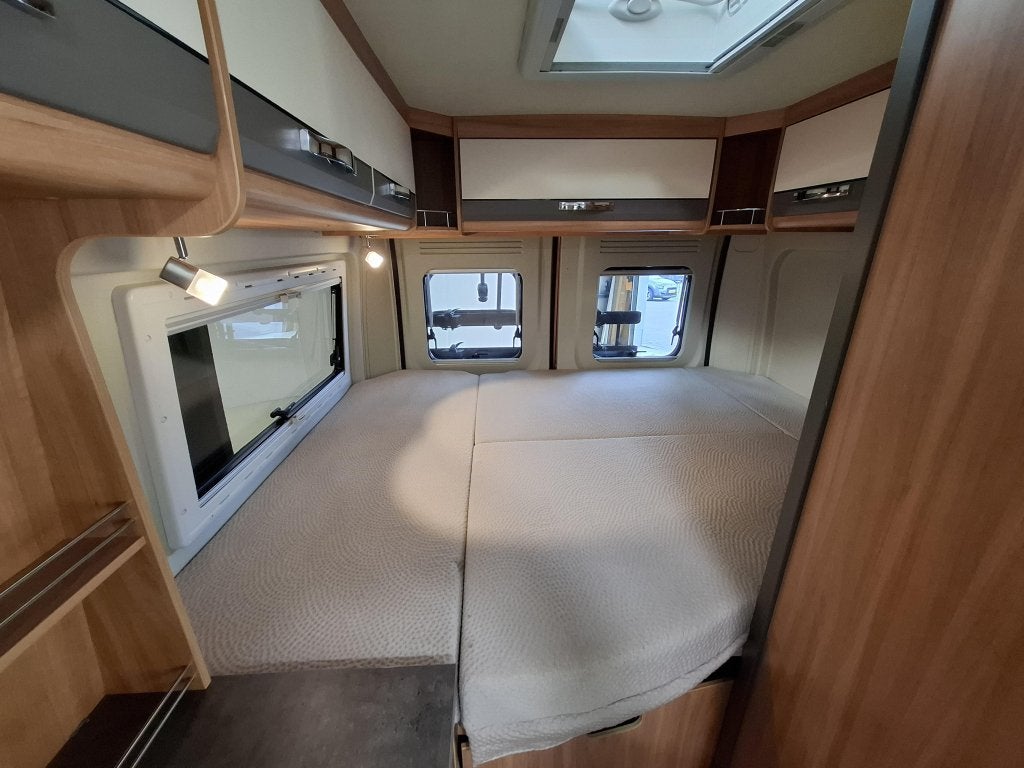 2019 Pössl Summit Plus 600 160PK Dwarsbed Trekhaak, Koelkast, Buscamper of Camperbus, Ringverwarming, Pössl