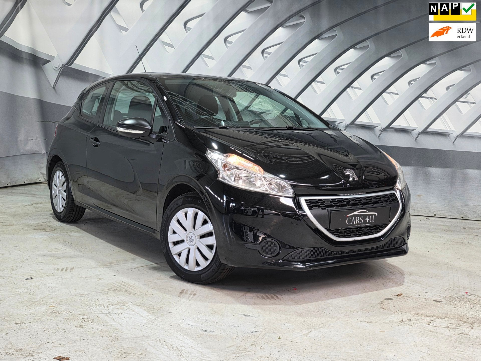 Peugeot 208 1.0 VTi Access airco, Auto's, Peugeot, Voorwielaandrijving, Euro 5, Gebruikt, 31 €/maand