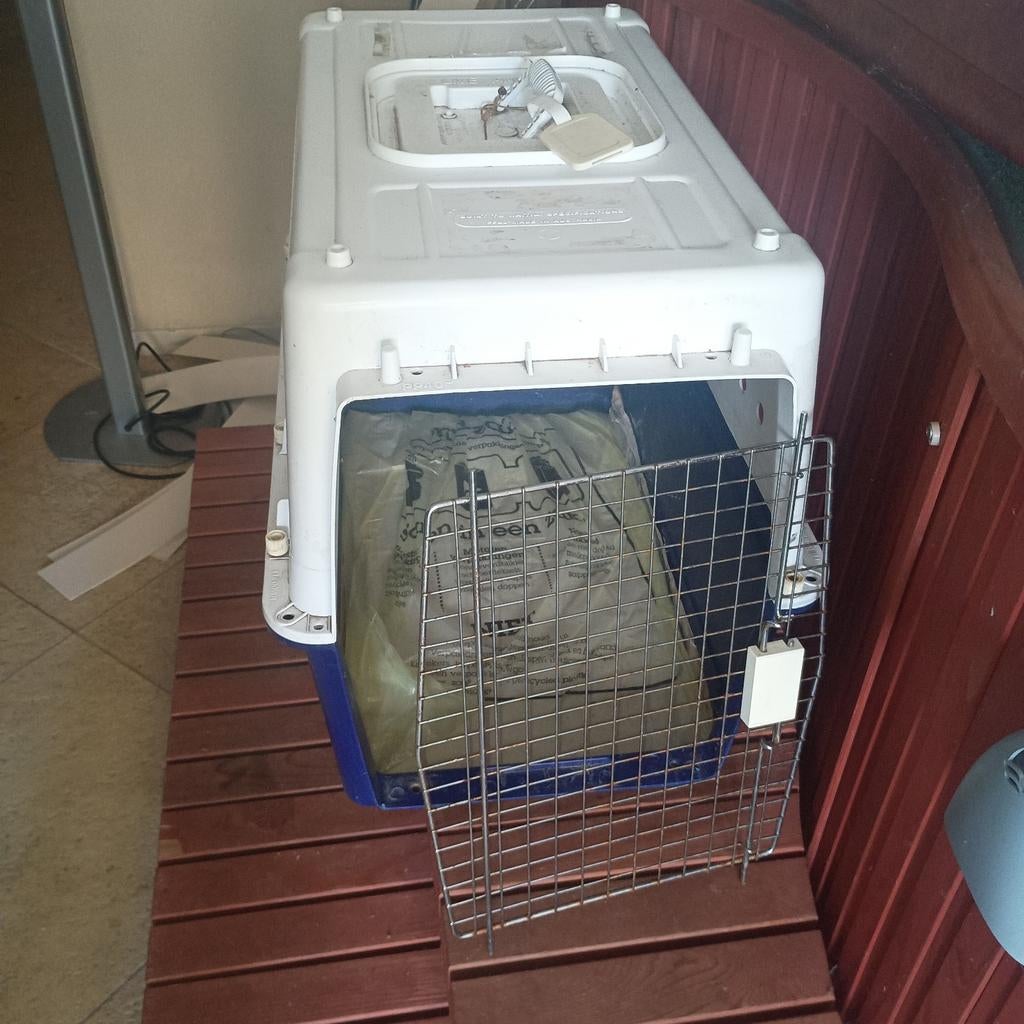 Honden transport box/ koffer Vari kennel, Dieren en Toebehoren, Ophalen, Gebruikt
