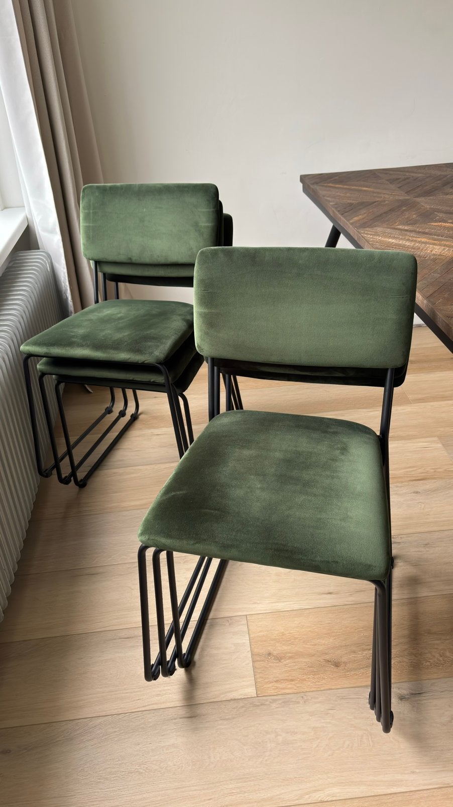 6x eetkamerstoelen Izeda LeenBakker velvet groen, Huis en Inrichting, Ophalen, Overige kleuren, Velvet, Zo goed als nieuw