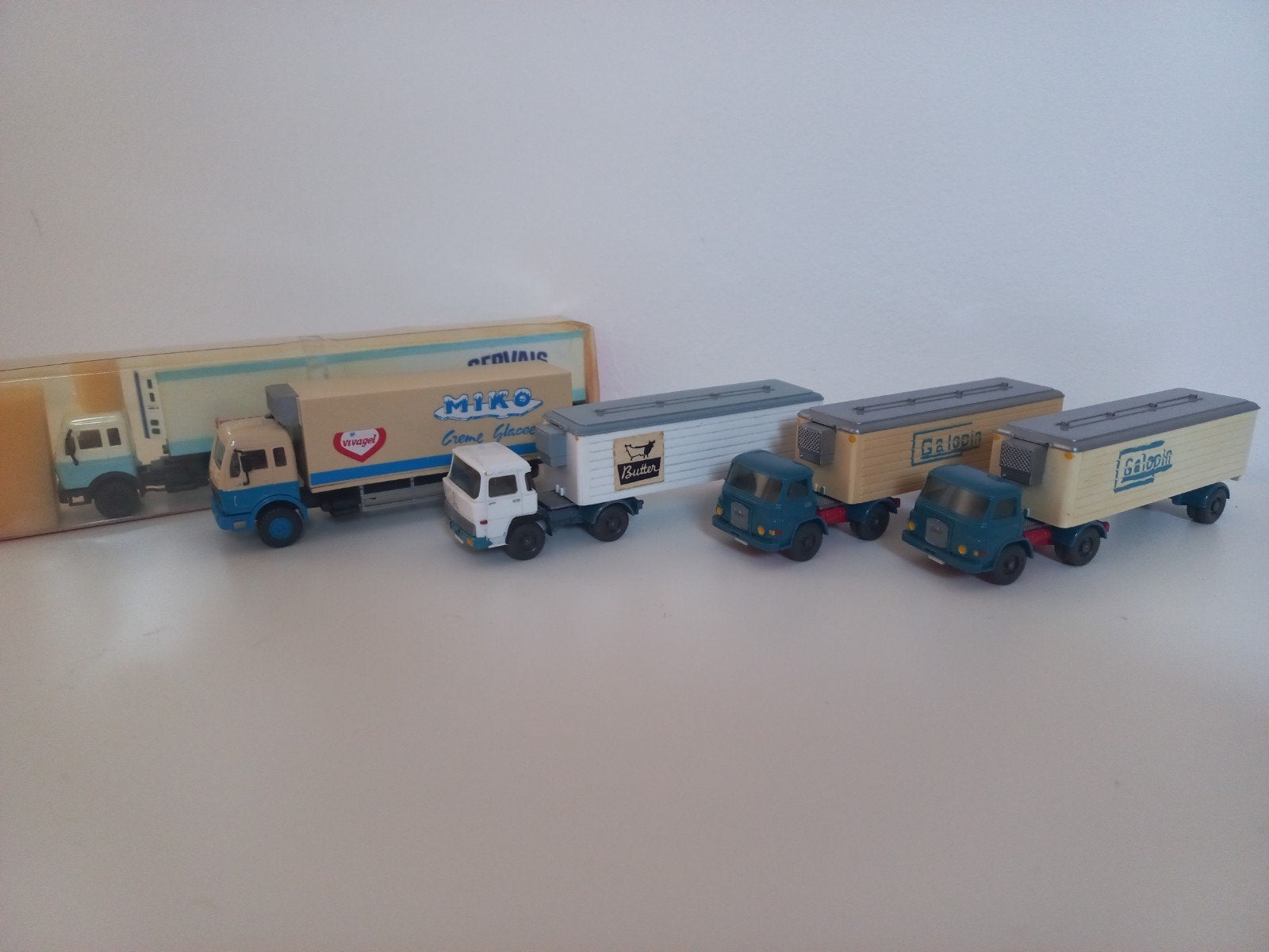 Te koop 5 koelwagens wiking 1:87 HO, Ophalen, Zo goed als nieuw, Bus of Vrachtwagen, Wiking