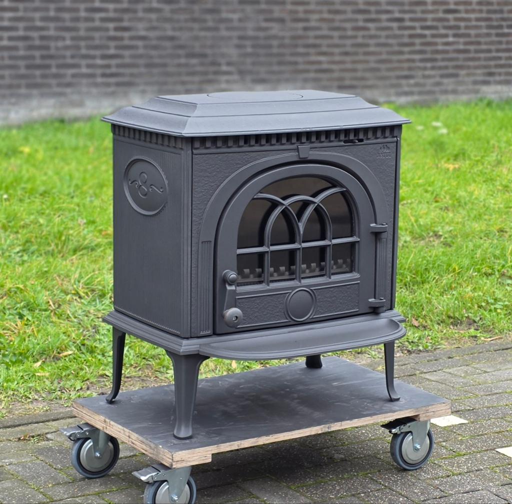 Houtkachel Jotul F8TD, Huis en Inrichting, Kachels, Houtkachel, Ophalen of Verzenden, Zo goed als nieuw, Vrijstaand