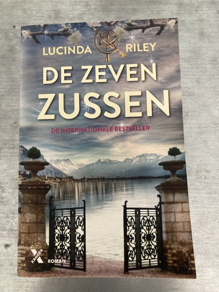 serie Lucinda Riley De Zeven Zussen (7 delen), Boeken, Romans, Zo goed als nieuw, Ophalen