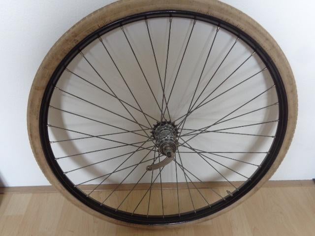 Achterwiel 28 inch uit jaren 50 - mooie staat, Fietsen en Brommers, Fietsonderdelen, Wiel, Staal, Ophalen of Verzenden, Zo goed als nieuw