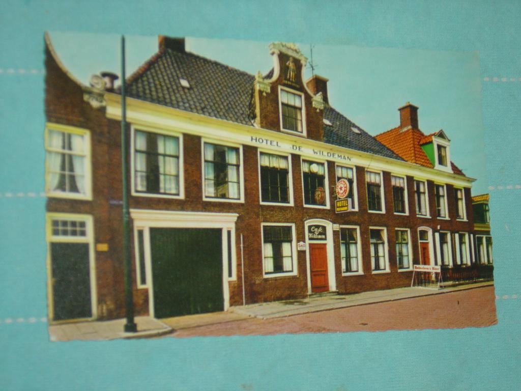 4) Kleuren ansichtkaart H. café. Rest. "De Wildeman" Lemmer, Ophalen of Verzenden, 1960 tot 1980, Ongelopen, Friesland