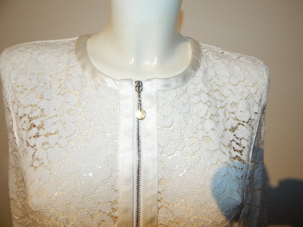Elisabetta Franchi kant vest jasje room wit merk bedel I42, Wit, Zo goed als nieuw, Maat 36 (S), Elisabetta Franchi