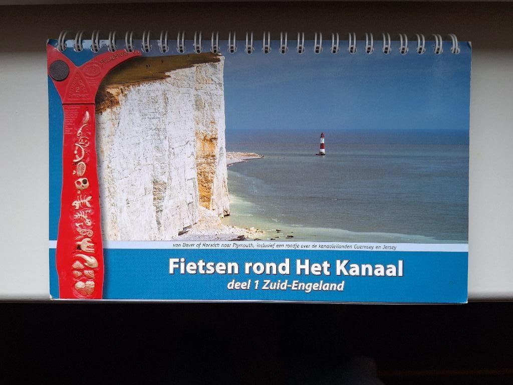 Fietsroute boekje zuid Engeland, Boeken, Europa, Ophalen of Verzenden, Reisgids of -boek, Gelezen