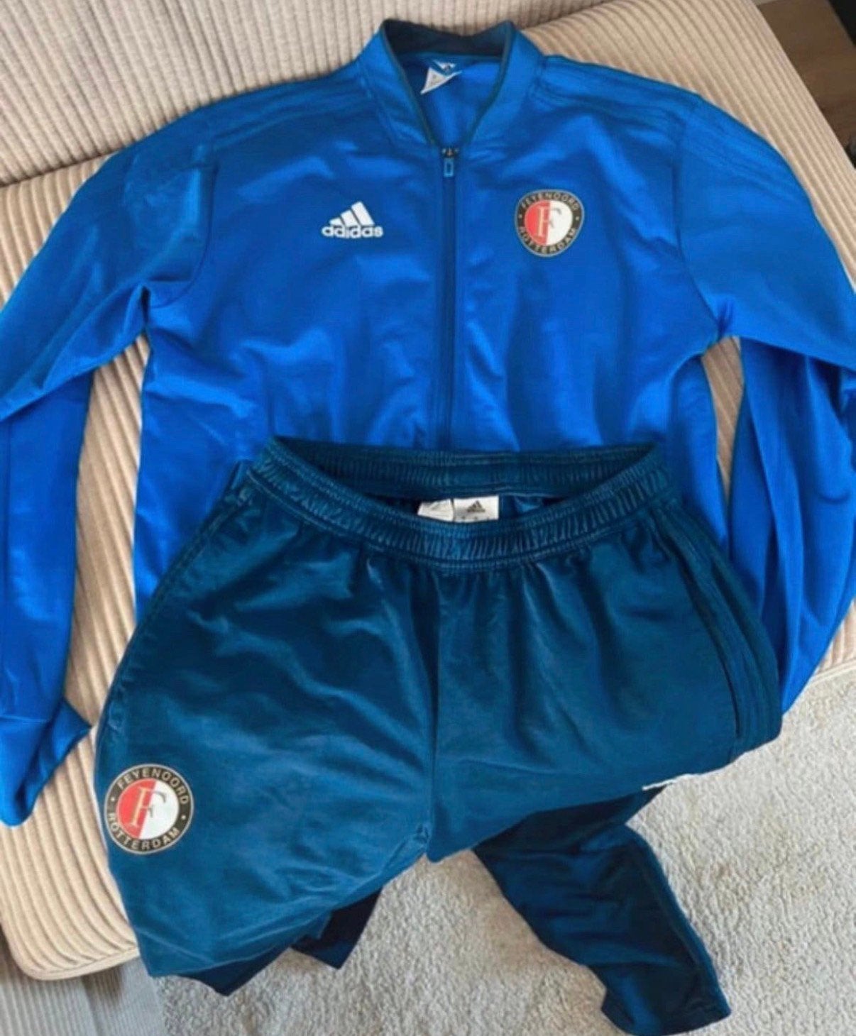 Feyenoord Adidas trainingspak, Ophalen, Nieuw, Algemeen, Maat 48/50 (M)