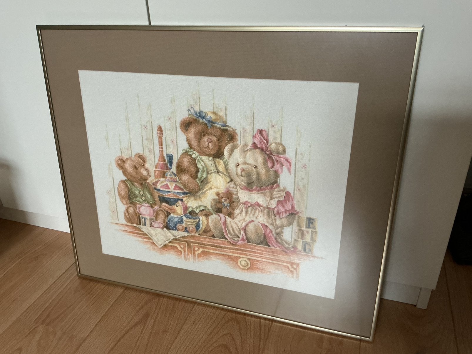 Geborduurd schilderij met teddyberen, Ophalen, Zo goed als nieuw, Minder dan 50 cm, Schilderij