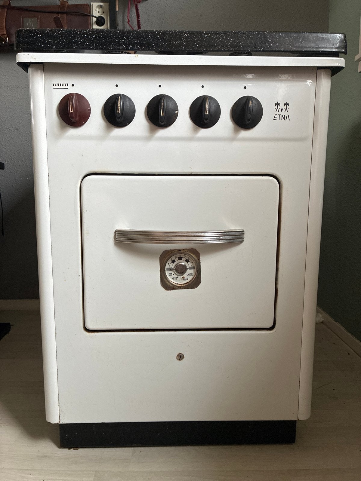 ETNA Vrijstaand Gasfornuis met Oven - Wit, Witgoed en Apparatuur, Fornuizen, Ophalen, Gebruikt, 60 cm of meer, 4 kookzones