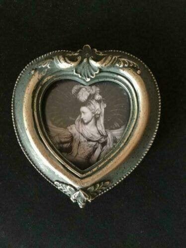 brocante houten sierlijke fotolijstje hart vorm barok stijl, Ophalen, Nieuw