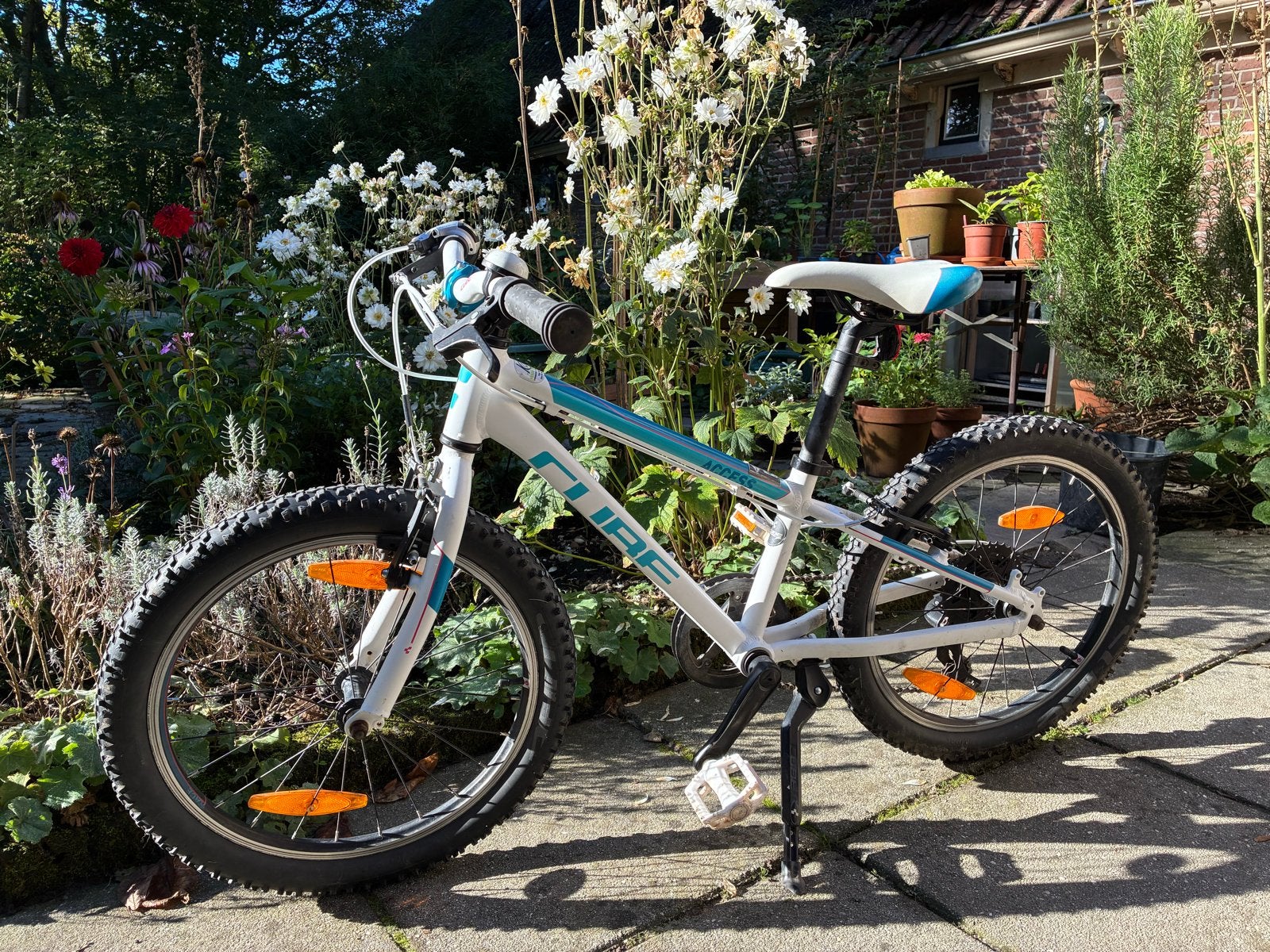 Cube Acid 200 kinderfiets mountainbike - Wit/Blauw - 20 inch