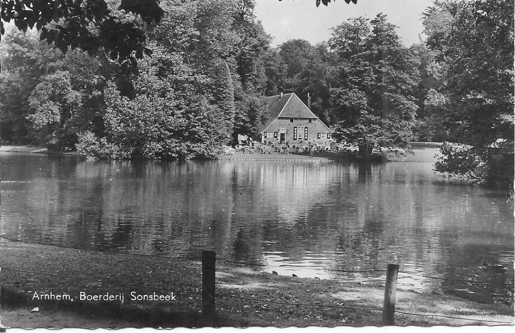 Oude ansichtkaart: Boerderij Sonsbeek, Arnhem (1959), Ophalen of Verzenden, 1940 tot 1960, Gelopen, Gelderland