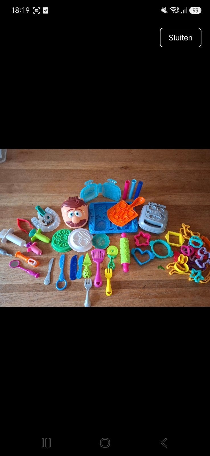 Grote Play-Doh set met veel accessoires, Ophalen of Verzenden, Gebruikt, Knutselen