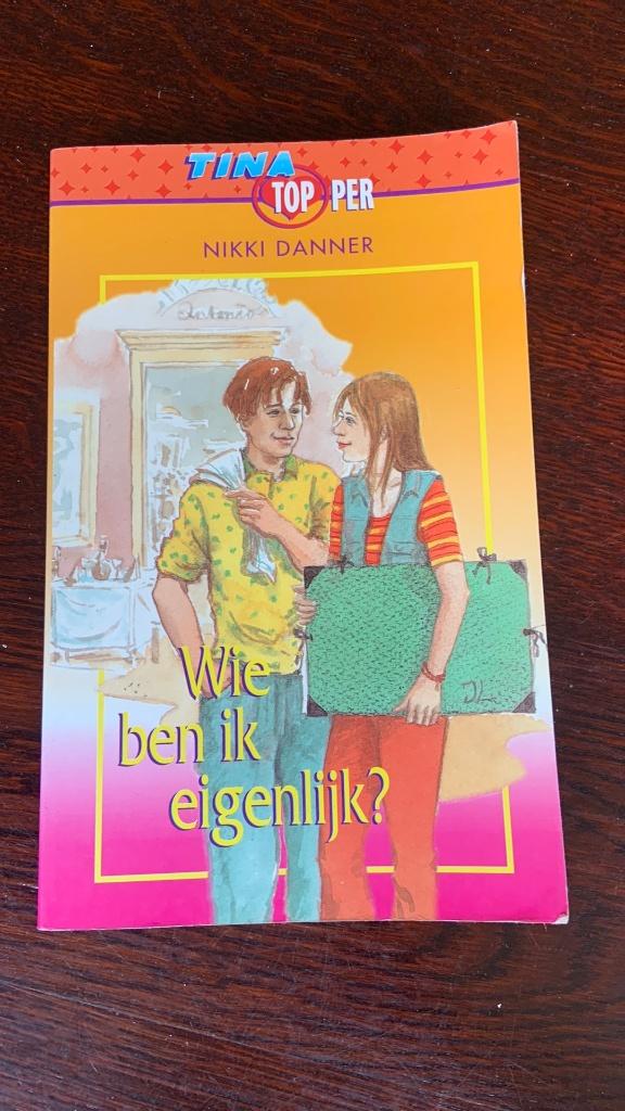 Wie ben ik eigenlijk - Nikki Danner, Ophalen of Verzenden, Zo goed als nieuw, Fictie algemeen