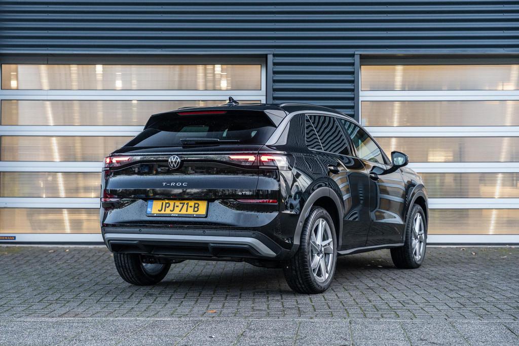 Volkswagen T-Roc 1.5 eTsi 115pk DSG Life First Edition | App, 12 maanden, 1498 cc, 4 cilinders, 116 pk