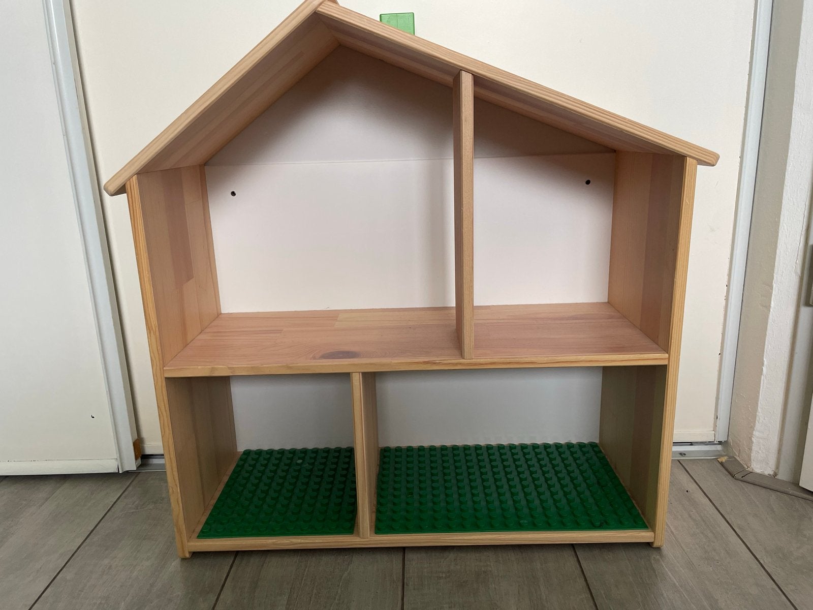 IKEA Houten Poppenhuis met Duplo platen - Zo goed als nieuw, Ophalen, Zo goed als nieuw, Poppenhuis