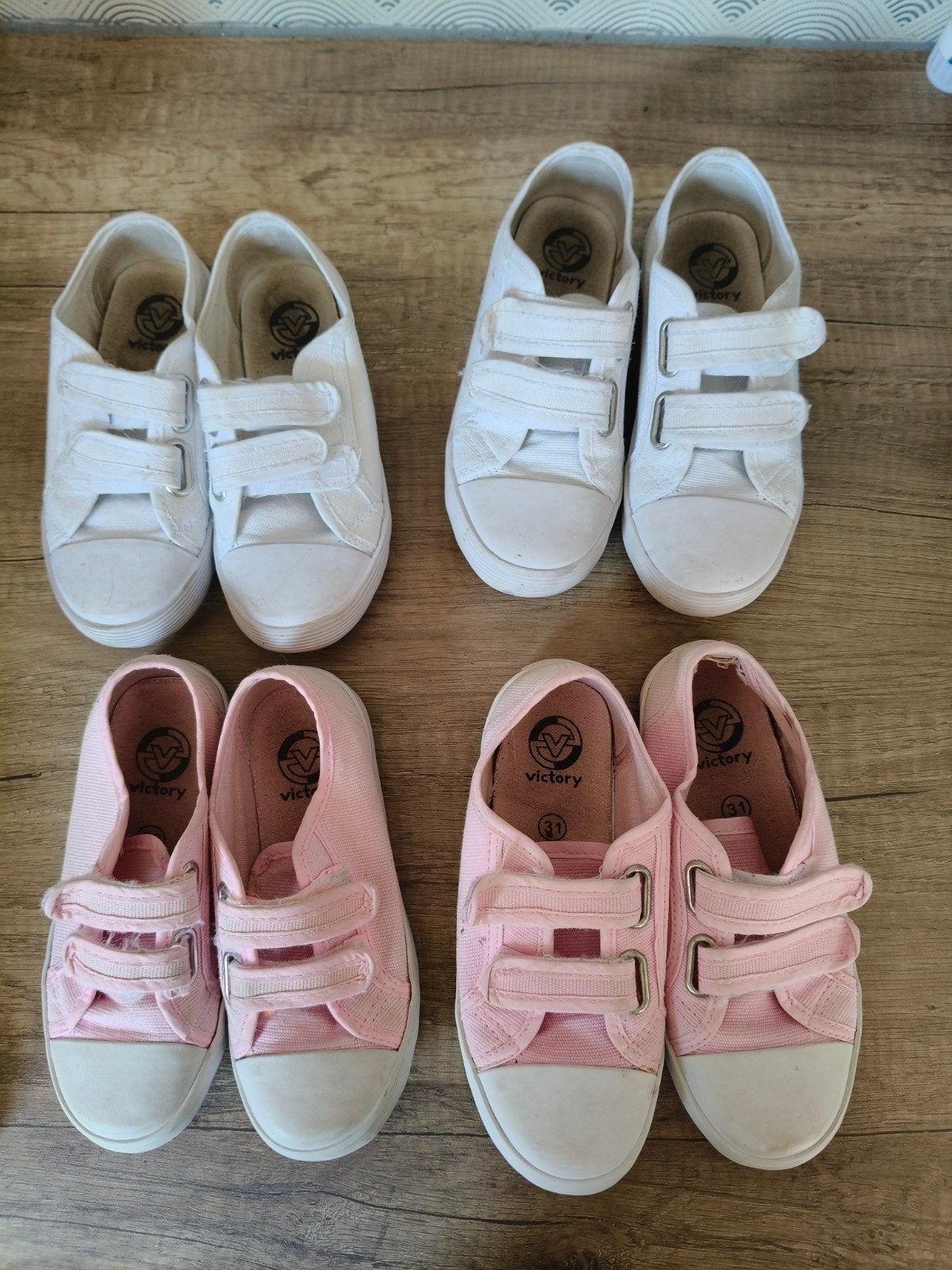 Witte en roze gym schoenen maat 29 en 31, Ophalen, Gebruikt, Jongen of Meisje, Schoenen