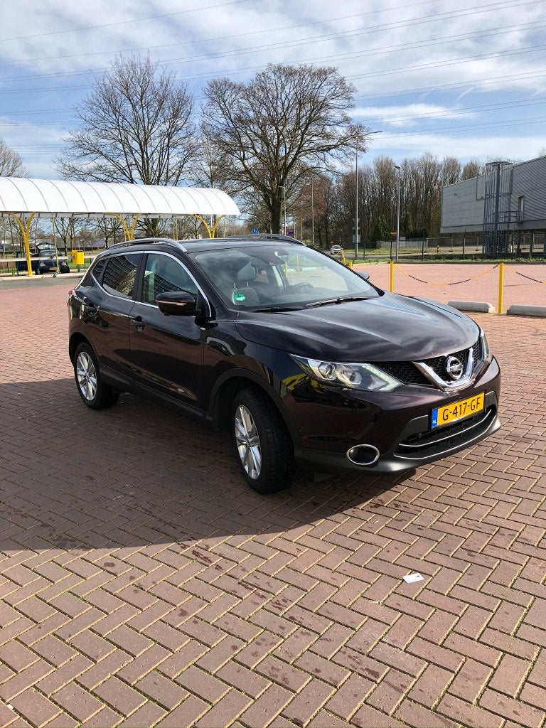 Nissan Qashqai 1.2 Dig-t 85KW 2WD 2015, Voorwielaandrijving, Euro 5, Zwart, Leder en Stof
