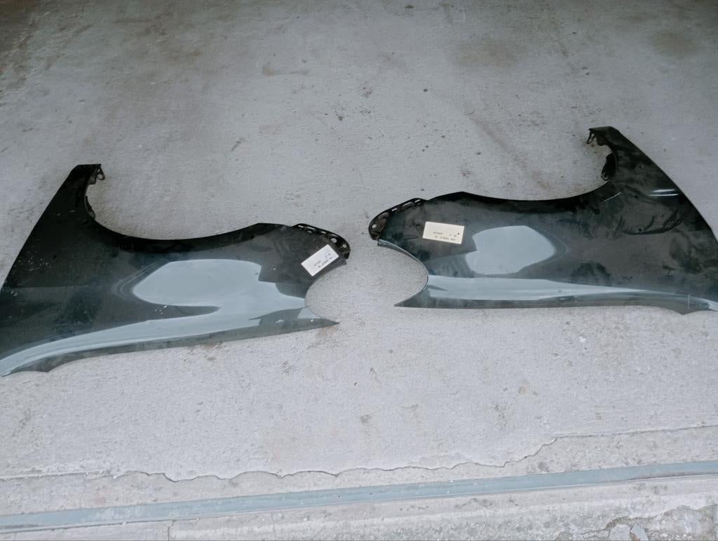 Rechter Spatscherm VW Golf 6 Zwart Mtl - Geen Roest/Deuken, Auto-onderdelen, Ophalen, Gebruikt, Volkswagen, Rechts