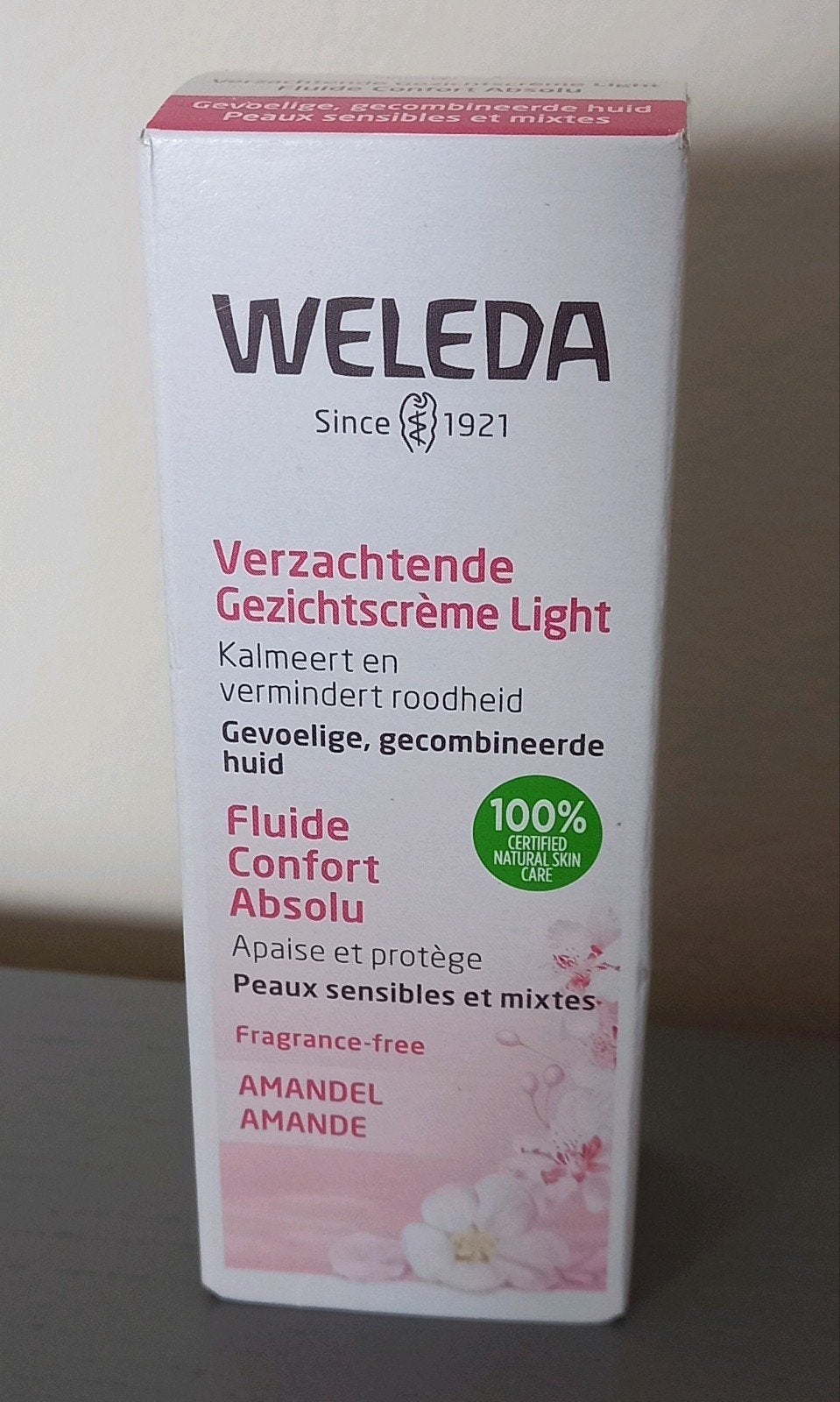 NIEUW Weleda gezichtscreme, Ophalen of Verzenden, Nieuw, Gehele gezicht, Verzorging