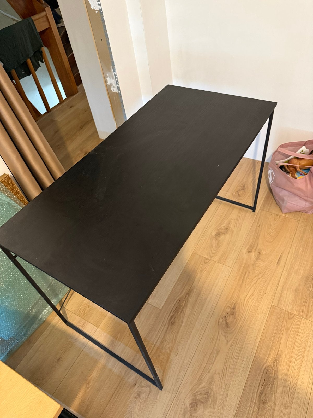 Zwart bureau van Jysk - Ophalen, Ophalen, Gebruikt, Jysk, Zwart