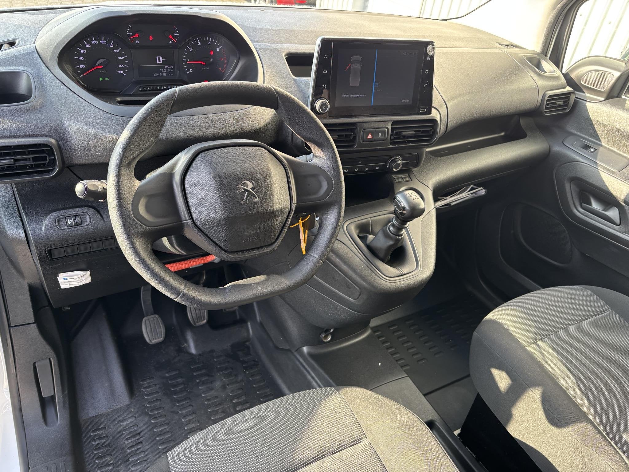 Peugeot Partner 1.5 BlueHDI Premium*A/C*CRUISE*SCHUIF*NW-MOD, Voorwielaandrijving, Stof, Gebruikt, Euro 6