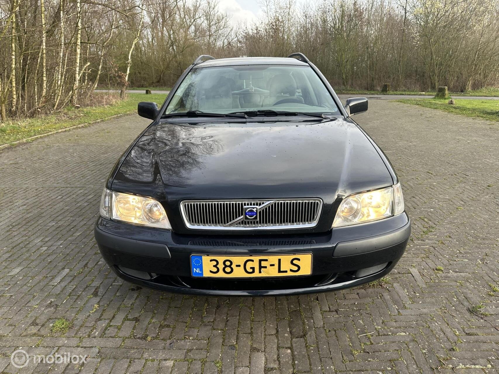 Volvo V40 1.8i Europa, Auto's, Voorwielaandrijving, 15 km/l, Gebruikt, 1295 kg