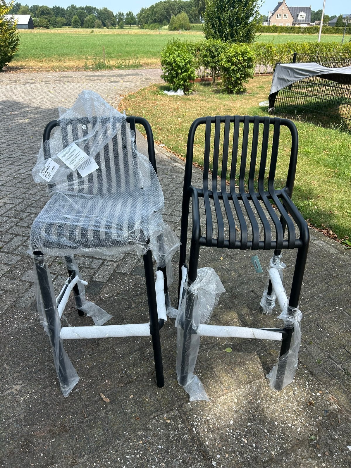 2 nieuwe zwarte kunststof barkrukken - 100 cm hoog, Ophalen, Kunststof, Nieuw, 90 cm of meer