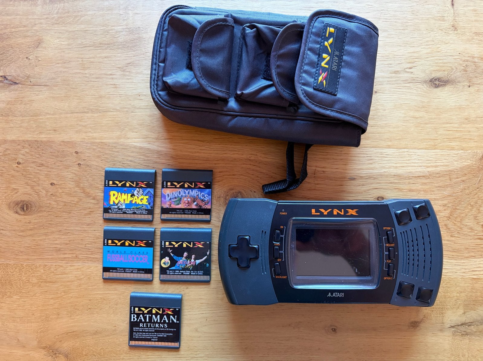 Atari Lynx 2 met batterijschade - niet werkend, Spelcomputers en Games, Spelcomputers | Atari, Niet werkend, Atari Lynx, Zonder controller