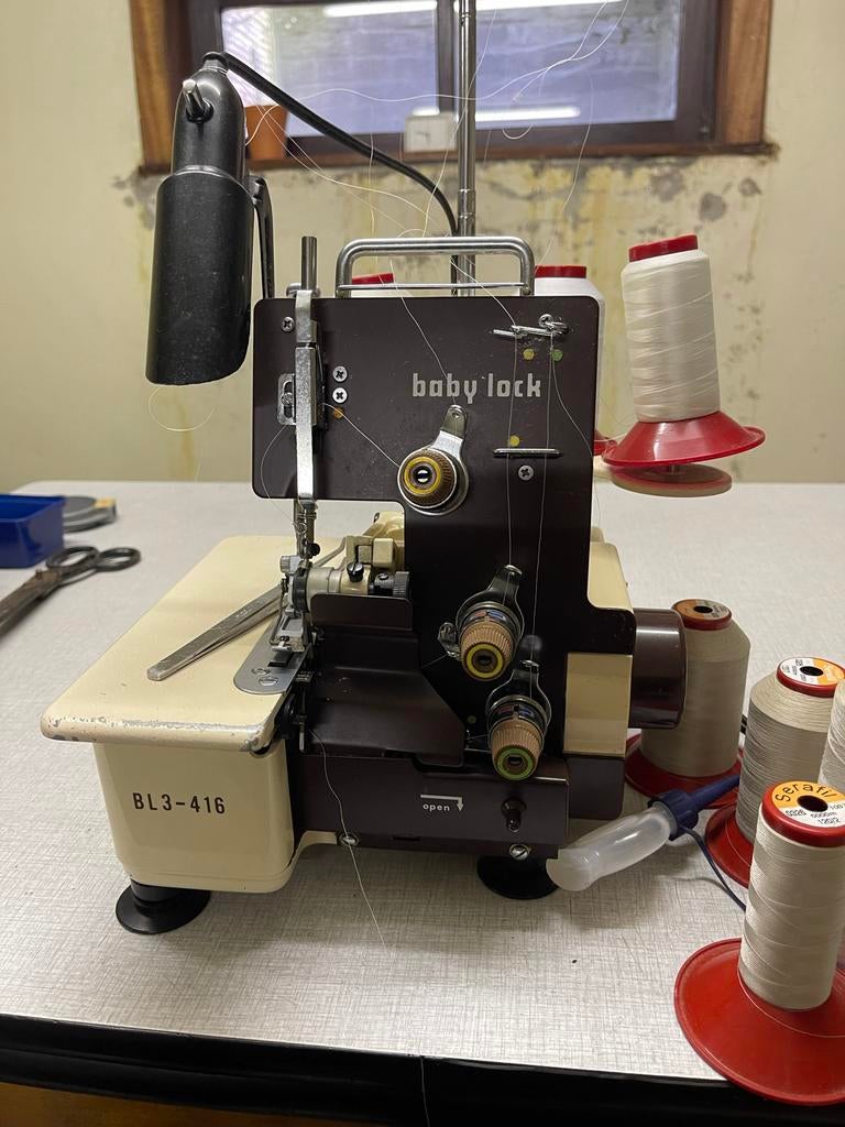 Baby Lock BL3-416 Lockmachine - Zo goed als nieuw, Ophalen, Zo goed als nieuw, Lockmachine, Overige merken